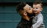 Dad and baby early years_National Literacy Trust