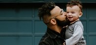 Dad and baby early years_National Literacy Trust